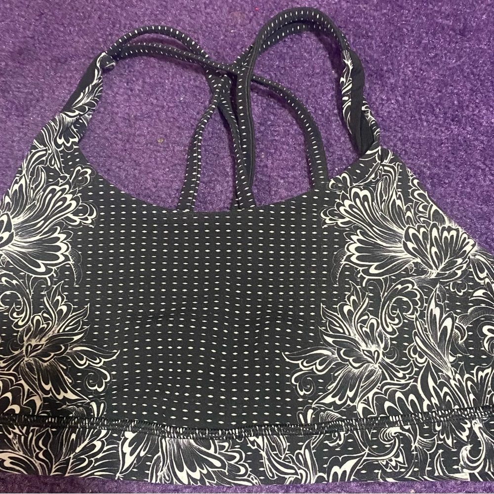 Lululemon Black and White Patterned Sports Bra